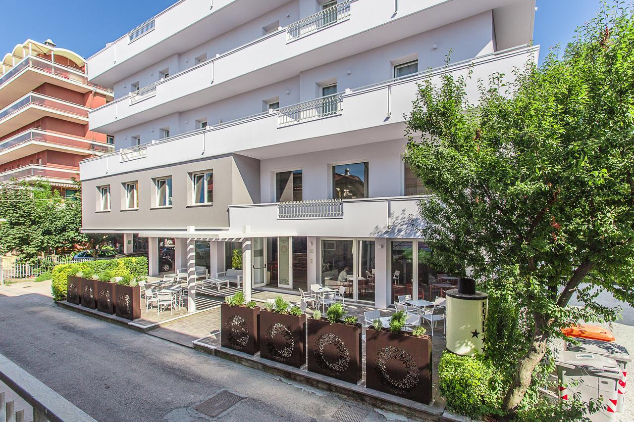 Evo Boutique Hotel & Spa Беллария-Иджеа-Марина Экстерьер фото